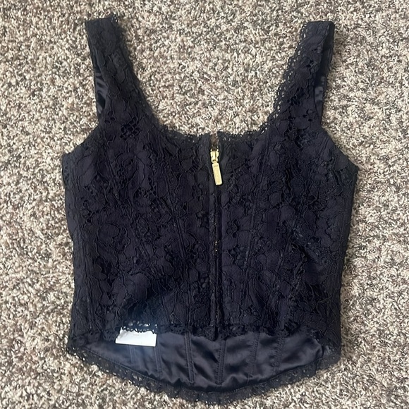 LOVESHACKFANCY Lorelai Bustier in Black
Color: Black - Picture 4 of 7